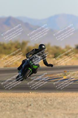 media/Dec-09-2023-SoCal Trackdays (Sat) [[76a8ac2686]]/Turn 15 Set 1 (230pm)/